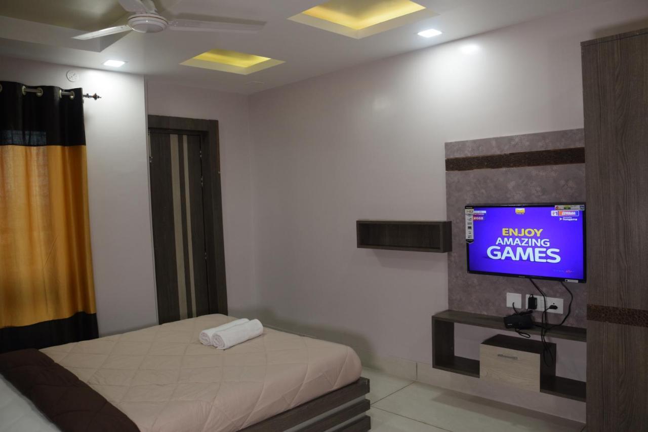 Hotel Nandini Baharampur Dış mekan fotoğraf