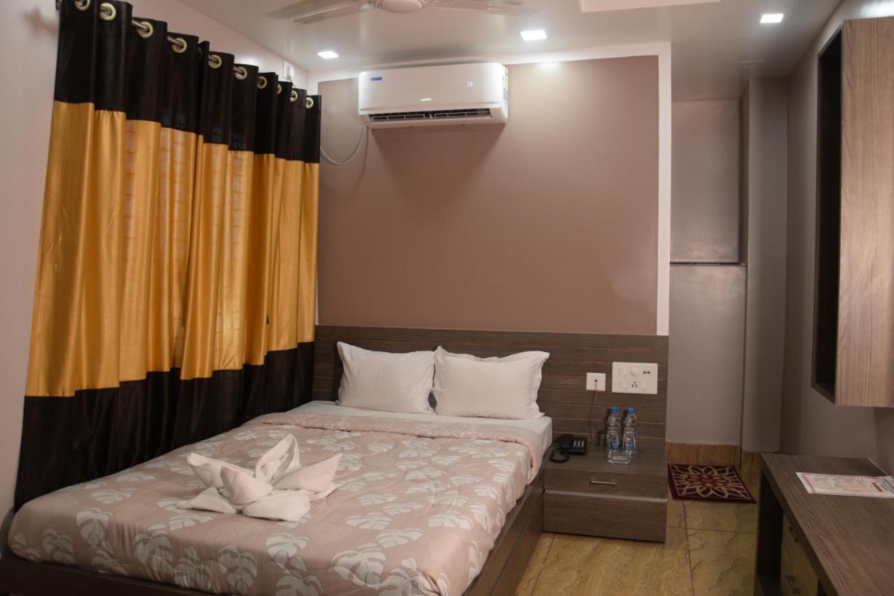 Hotel Nandini Baharampur Dış mekan fotoğraf