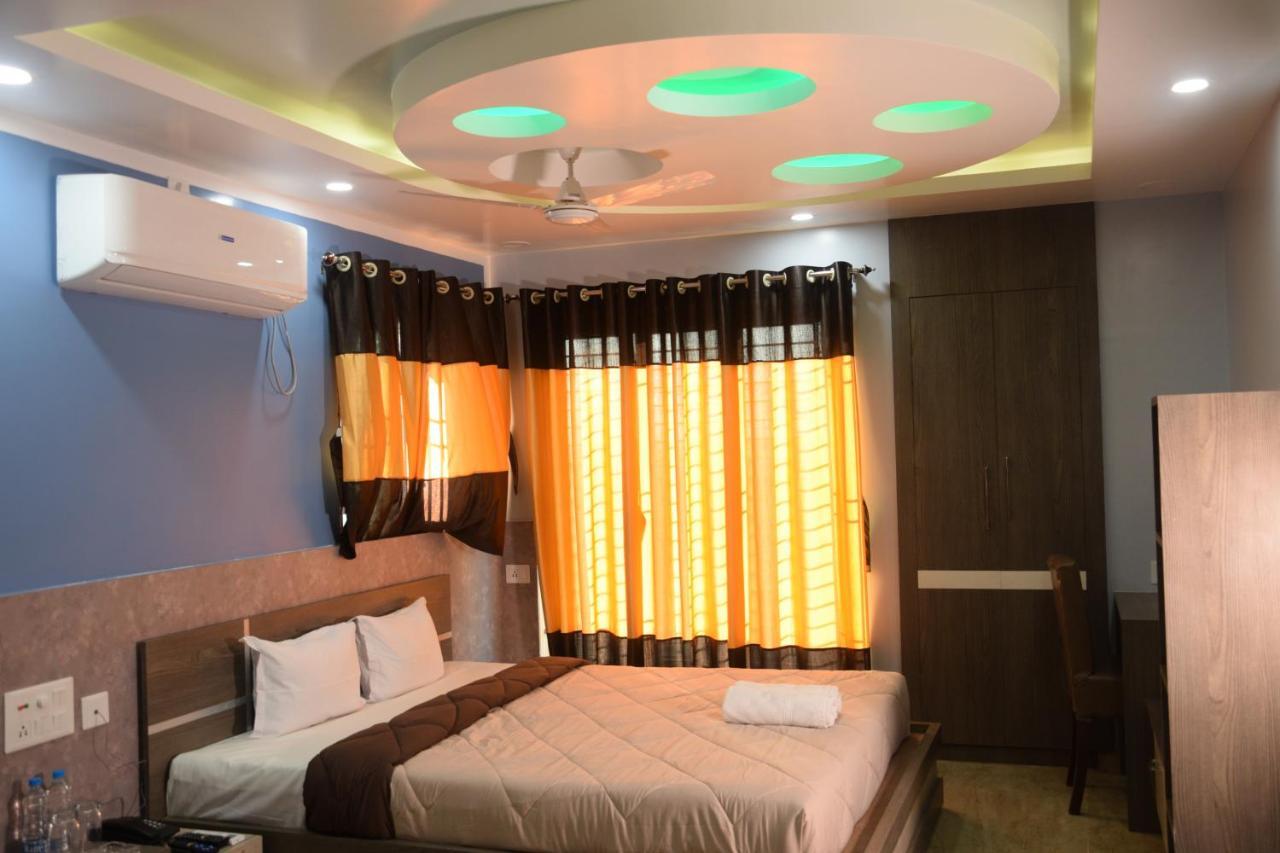 Hotel Nandini Baharampur Dış mekan fotoğraf